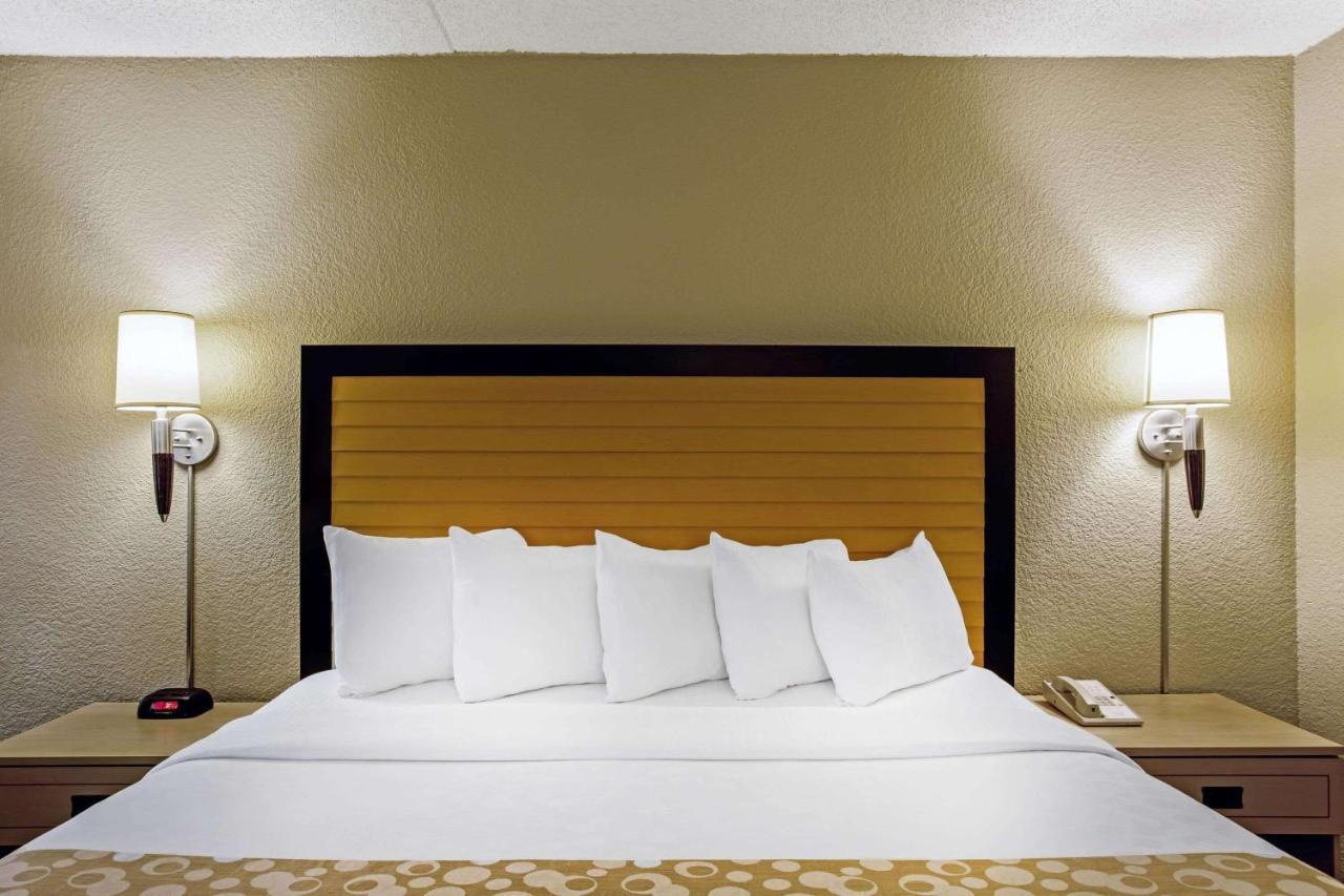 La Quinta By Wyndham Armonk Westchester Cnty Apt Bagian luar foto