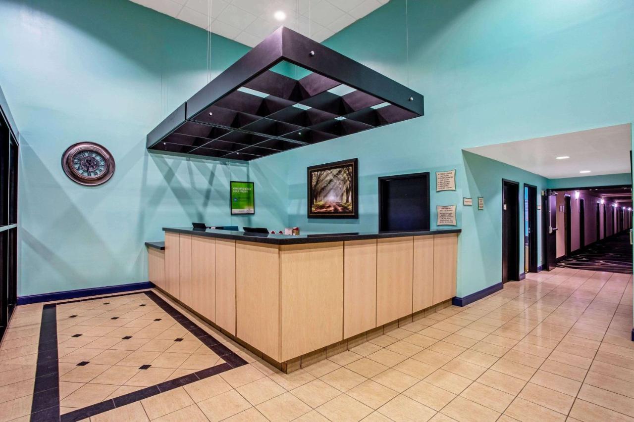 La Quinta By Wyndham Armonk Westchester Cnty Apt Bagian luar foto