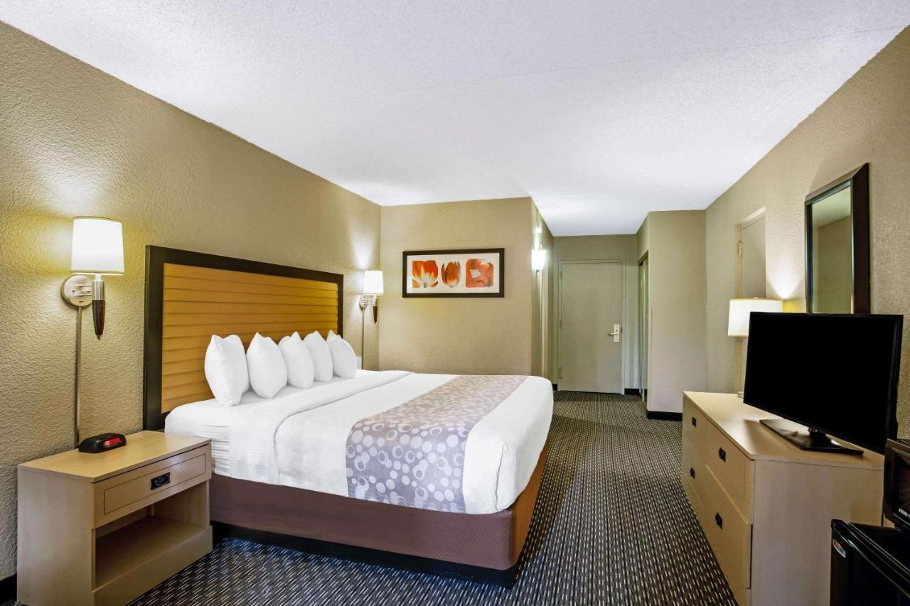 La Quinta By Wyndham Armonk Westchester Cnty Apt Bagian luar foto