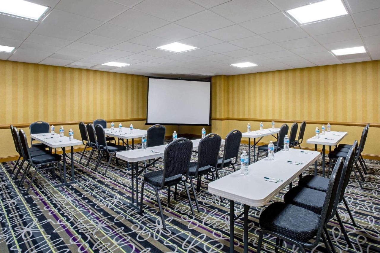 La Quinta By Wyndham Armonk Westchester Cnty Apt Bagian luar foto
