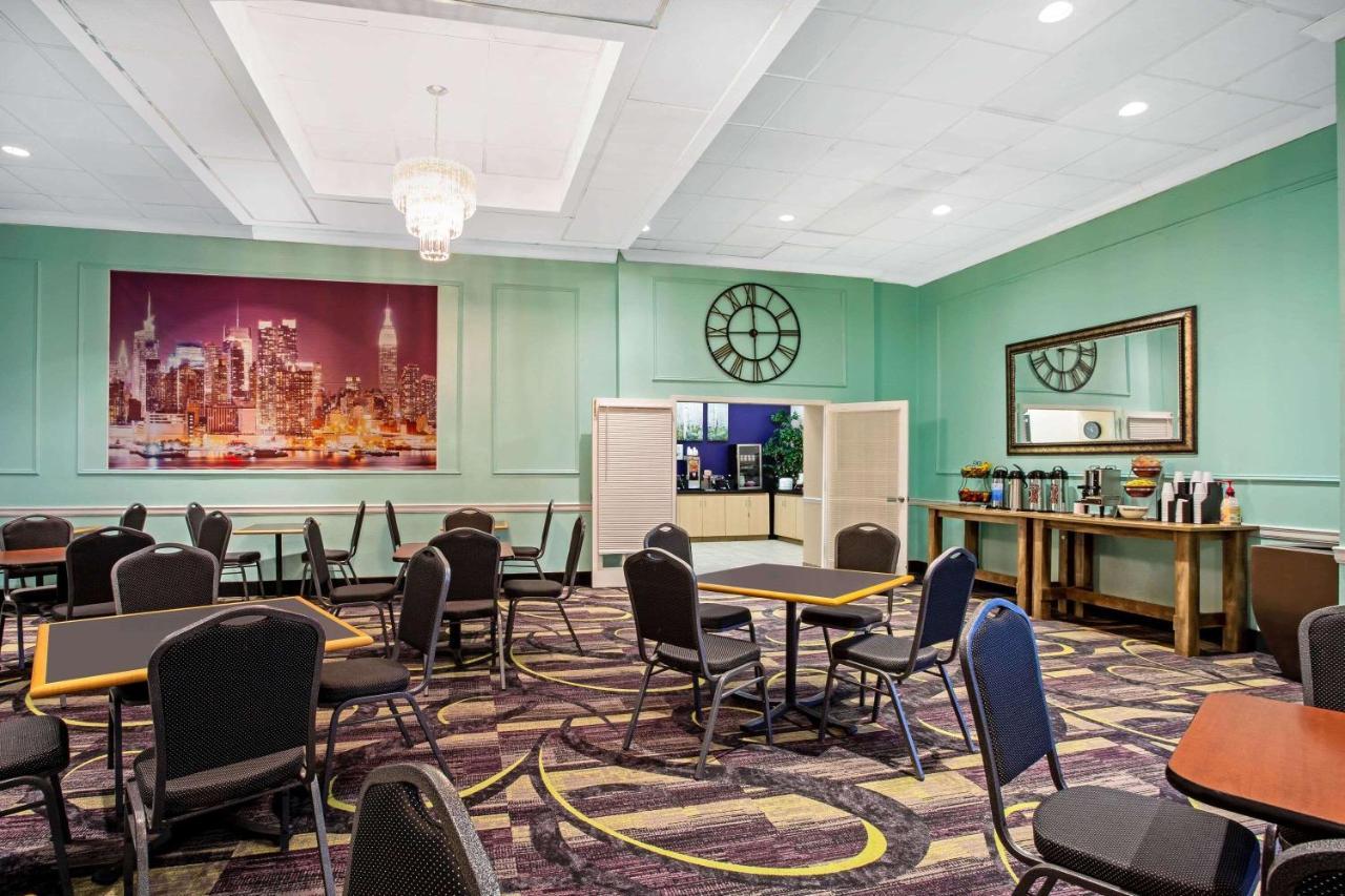 La Quinta By Wyndham Armonk Westchester Cnty Apt Bagian luar foto
